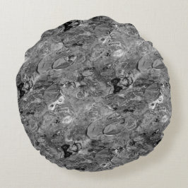 Virtueller Friedhof zerstörter Schädel und Gräber Rundes Kissen