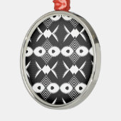 Visionen_ Silbernes Ornament (Links)