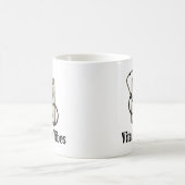 Vitals and Vibes | Healthcare Humor Design Kaffeetasse (Mittel)