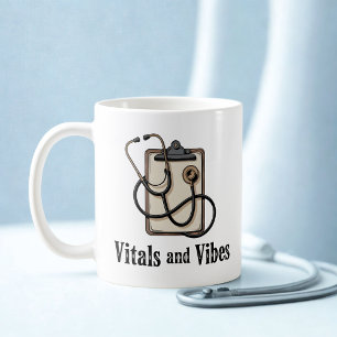 Vitals und Vibes Gesundheitswesen Humor Design Kaffeetasse
