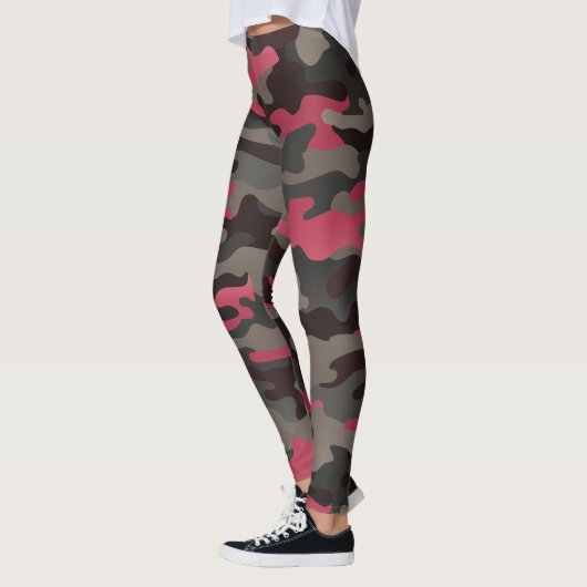 Viva Magenta und graue Camouflage Leggings (Links)