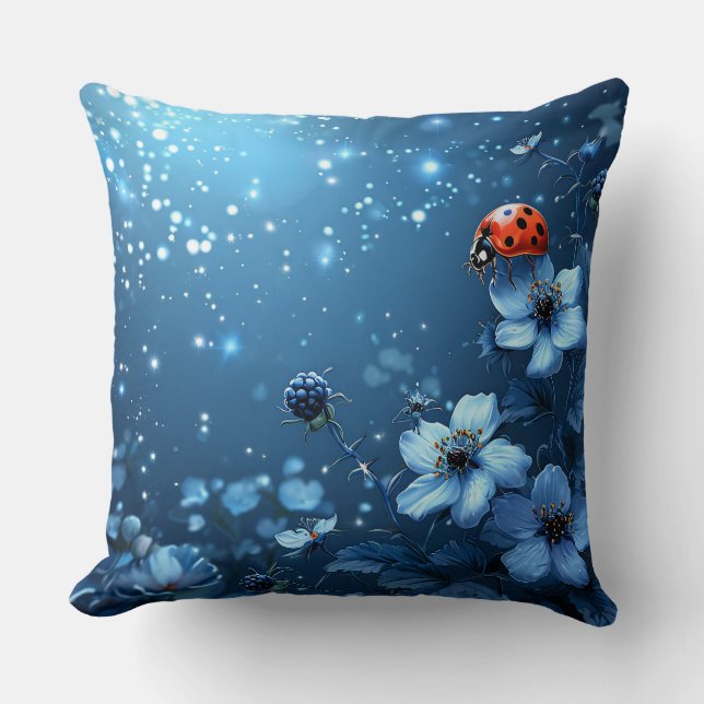 Vivid Ladybug über blühende Blume Kissen (Vorderseite)