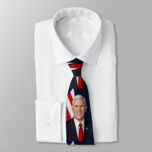 Vizepräsident Mike Pence Neck Tie Krawatte (Gebunden)