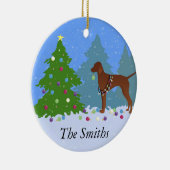 Vizsla Dekorieren eines Weihnachtsbaumes im Wald Keramik Ornament (Rechts)