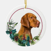 Vizsla Dog Evergreen Berry Wreath Keramik Ornament (Vorne)