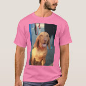 Vizsla Hund sitzend und glücklich T-Shirt (Vorderseite)