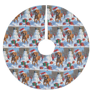 Vizsla läuft im Schnee mit Weihnachtsmütze Polyester Weihnachtsbaumdecke