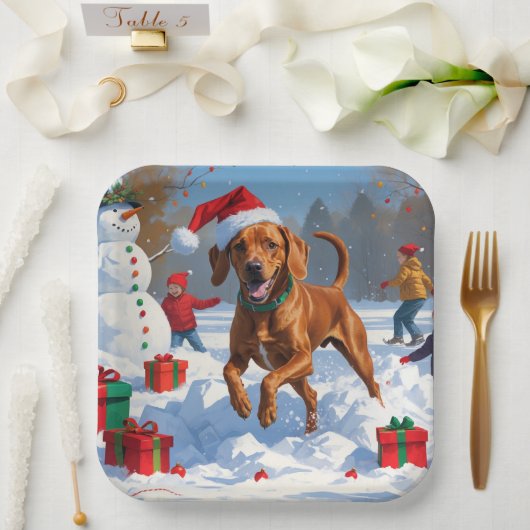 Vizsla läuft in Snow mit Weihnachtshut Pappteller (Hochzeit)