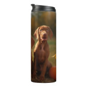 Vizsla Puppy Autumn Delight Pumpkin Thermosbecher (Nach rechts gedreht)