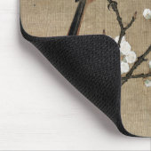 Vogel auf einer blühenden Zweigniederlassung Mousepad (Ecke)