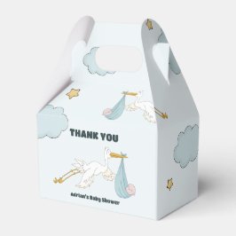 Vögel, die Niedliches Kind tragen. Es ist eine jun Geschenkschachtel