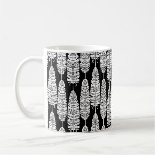 Vögel federn boho nahtlose Muster in schwarz und  Kaffeetasse