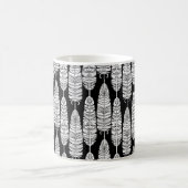 Vögel federn boho nahtlose Muster in schwarz und s Kaffeetasse (Mittel)
