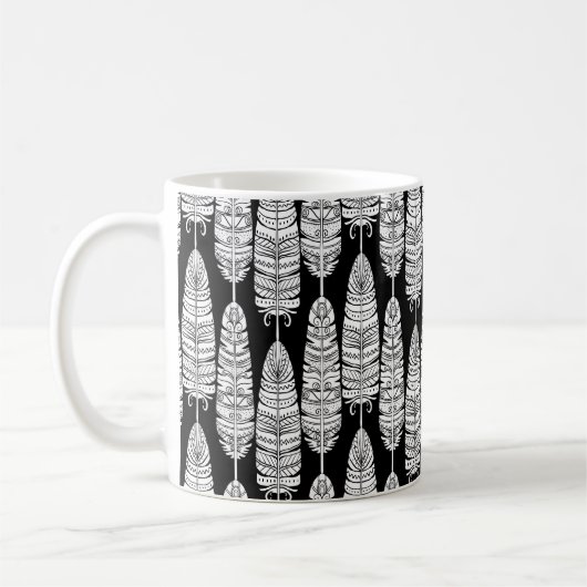 Vögel federn boho nahtlose Muster in schwarz und s Kaffeetasse (Links)