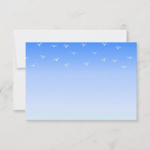 Vögel fliegen am blauen Himmel Leer Mitteilungskarte