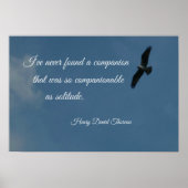 Vögel fliegen hoch mit Zitat über Einsamkeit. Poster (Vorne)