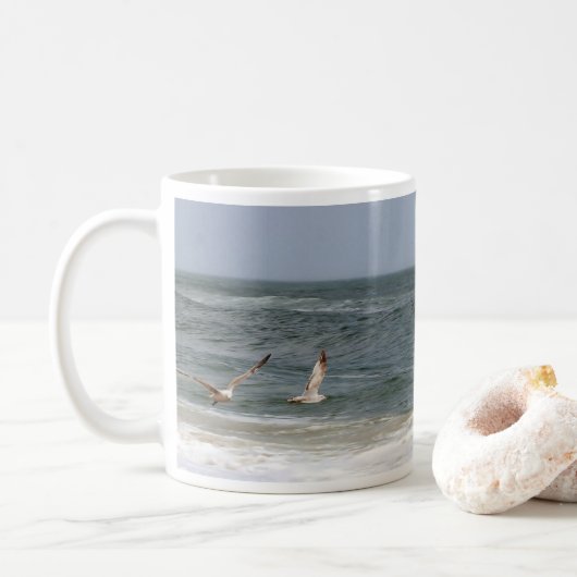 Vögel im Flug von Shirley Taylor Kaffeetasse (Mit Donut)