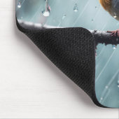 Vogel im Regen Mousepad (Ecke)