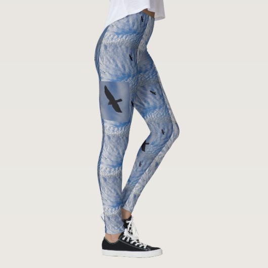 Vögel in Blue Cloudy Sky Legging Leggings (Rechts)