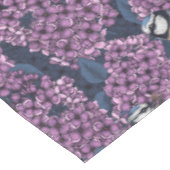 Vögel in violettem lila Garten Tischdecke (Schrägansicht)