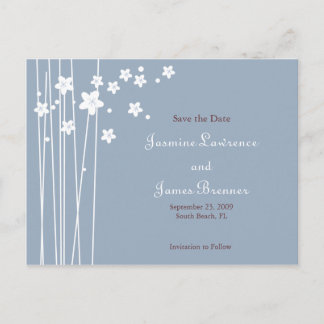 Vögel lieben mit Kirschblüten Ankündigungspostkarte