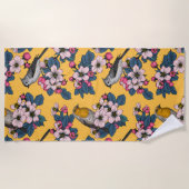 Vögel und Blüten in Gelb Strandtuch (Vorderseite)