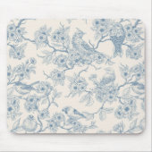 Vögel und Kirschblüten in Blau und Cremeweiß Mousepad (Vorne)