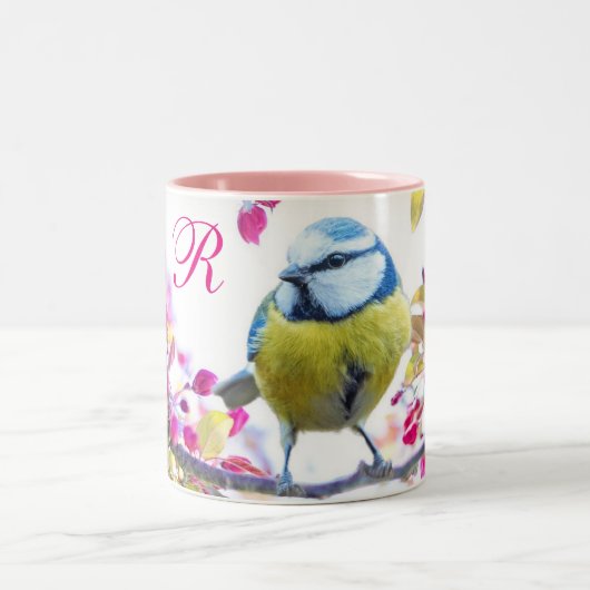 Vögel und rosa Blüten Zweifarbige Tasse (Mittel)