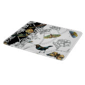 Vögel und Schmetterlinge im schwarz-weißen Hinterg Schneidebrett (Ecke)