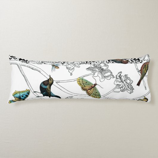 Vögel und Schmetterlinge im schwarz-weißen Hinterg Seitenschläferkissen (Vorderseite)
