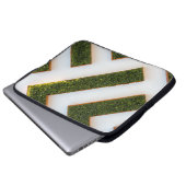 Vogelblick auf den Labyrinth-Garten Laptopschutzhülle (Vorne Knopf)