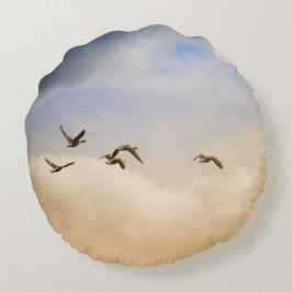 Vogelgrippe im Flug Rundes Kissen
