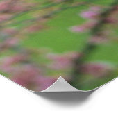 Vogelhaus auf einem Redbud Baum Poster (Ecke)