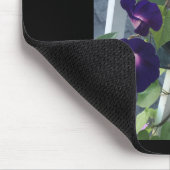 Vogelhaus mit Prunkwinden Mousepad (Ecke)