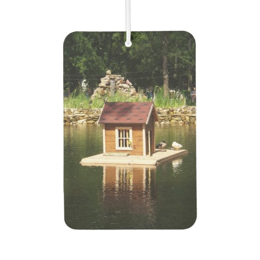 Vogelhaus mit Teich und Bergrutschbahn Autolufterfrischer (Vorderseite)