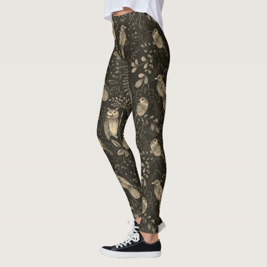 Vogelkunst im Leggings (Links)