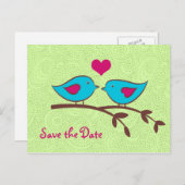 Vogelliebe auf der grünen Save the Date Postkarte (Vorne/Hinten)