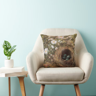 Vogelnest und Hundsrosen von John William Hill Kissen