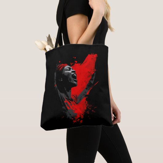 Voice in Red Tasche (Von Nahem)