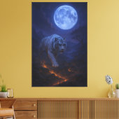 Volcanic White Tiger Premium Wall Art – Fine Art Leinwanddruck (Insitu (Wohnzimmer))