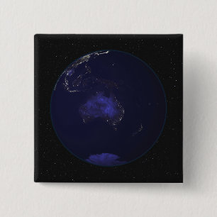 Volle Erde nachts Stadtlichter 2 zeigend Button