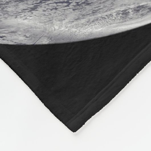 Voller Erde mit einem mächtigen Wintersturm. Fleecedecke (Ecke)