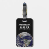 Voller Erde mit einem mächtigen Wintersturm. Gepäckanhänger (Rückseite vertikal)