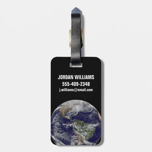 Voller Erde mit einem mächtigen Wintersturm. Gepäckanhänger (Rückseite vertikal)