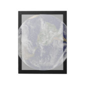 Voller Erde mit einem mächtigen Wintersturm. Notizblock (Rotiert)