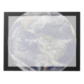 Voller Erde mit einem mächtigen Wintersturm. Notizblock (Vorderseite)