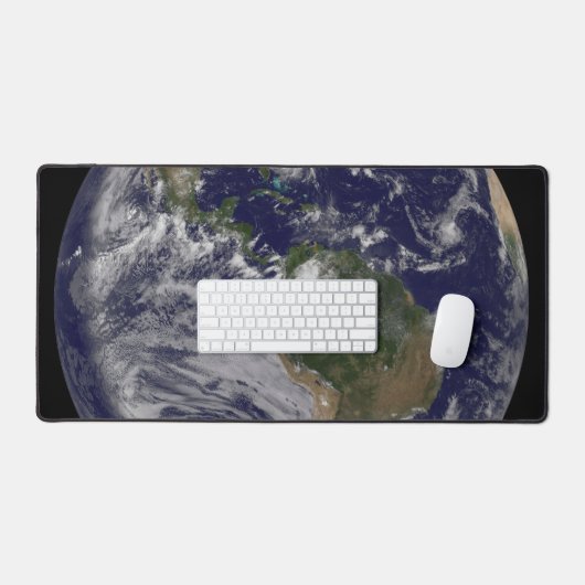 Voller Erde mit Hurrikan Irene an der Ostküste. Schreibtischunterlage (Tastatur & Maus)