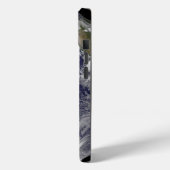 Voller Erde mit verschiedenen tropischen Stürmen. Case-Mate iPhone Hülle (Rückseite / Links)