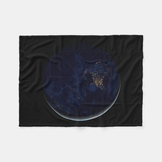 Vollerde bei Nacht mit Stadtlampen in Amerika Fleecedecke (Vorderseite (Horizontal))
