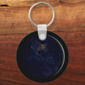 Vollerde bei Nacht mit Stadtlampen in Amerika Schlüsselanhänger (Rückseite)